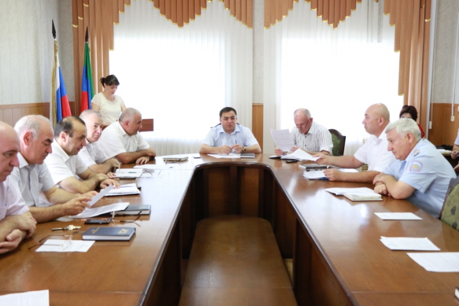 Состояние работы по сохранению, использованию и популяризации объектов культурного наследия обсудили в Магарамкентском районе