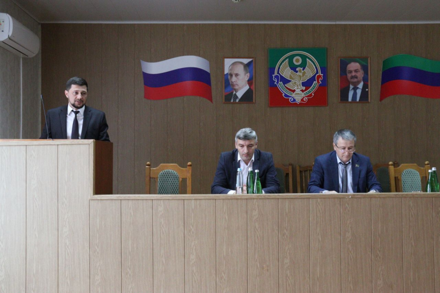 Нариман Ражидинович Эфендиев единогласно избран главой Магарамкентского района