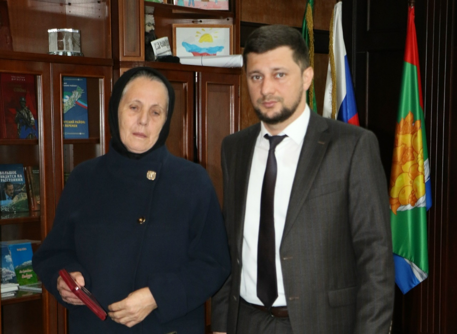 В администрации Магарамкентского района родным погибших героев вручили Ордена Мужества (посмертно)