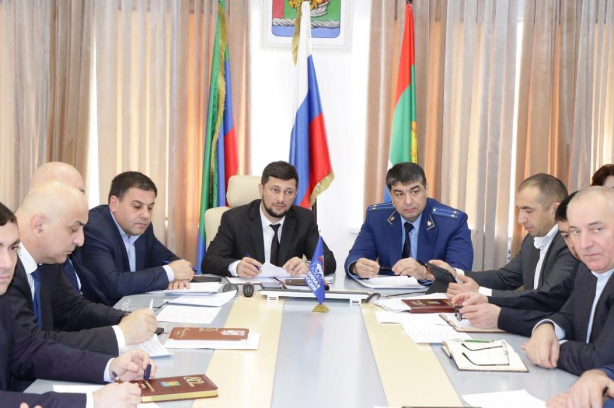 Врип главы Магарамкентского района Нариман Эфендиев провёл приём граждан