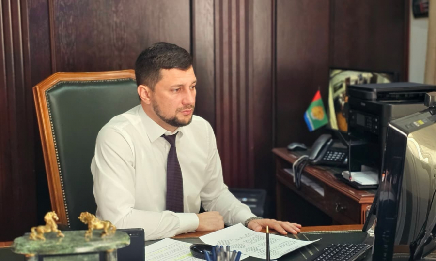 Врип главы Магарамкентского района Нариман Эфендиев принял участие в республиканском Оперштабе в режиме ВКС