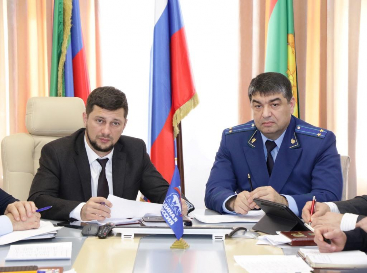 Врип главы Магарамкентского района Нариман Эфендиев провёл приём граждан