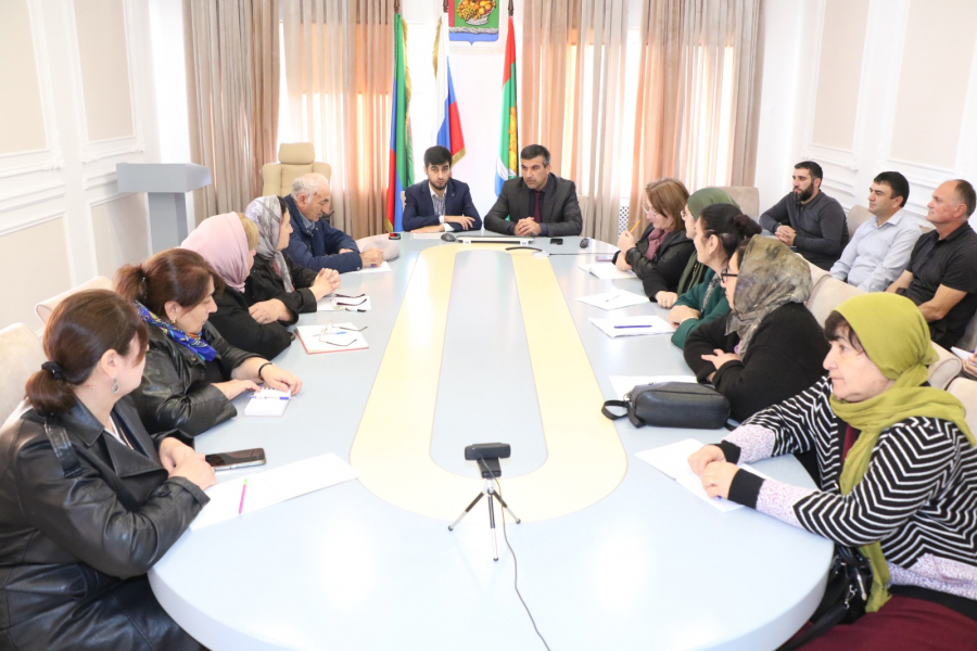 В администрации Магарамкентского района состоялся семинар-совещание с бухгалтерами сельских поселений по вопросу предоставления достоверной отчетности в пенсионное управление